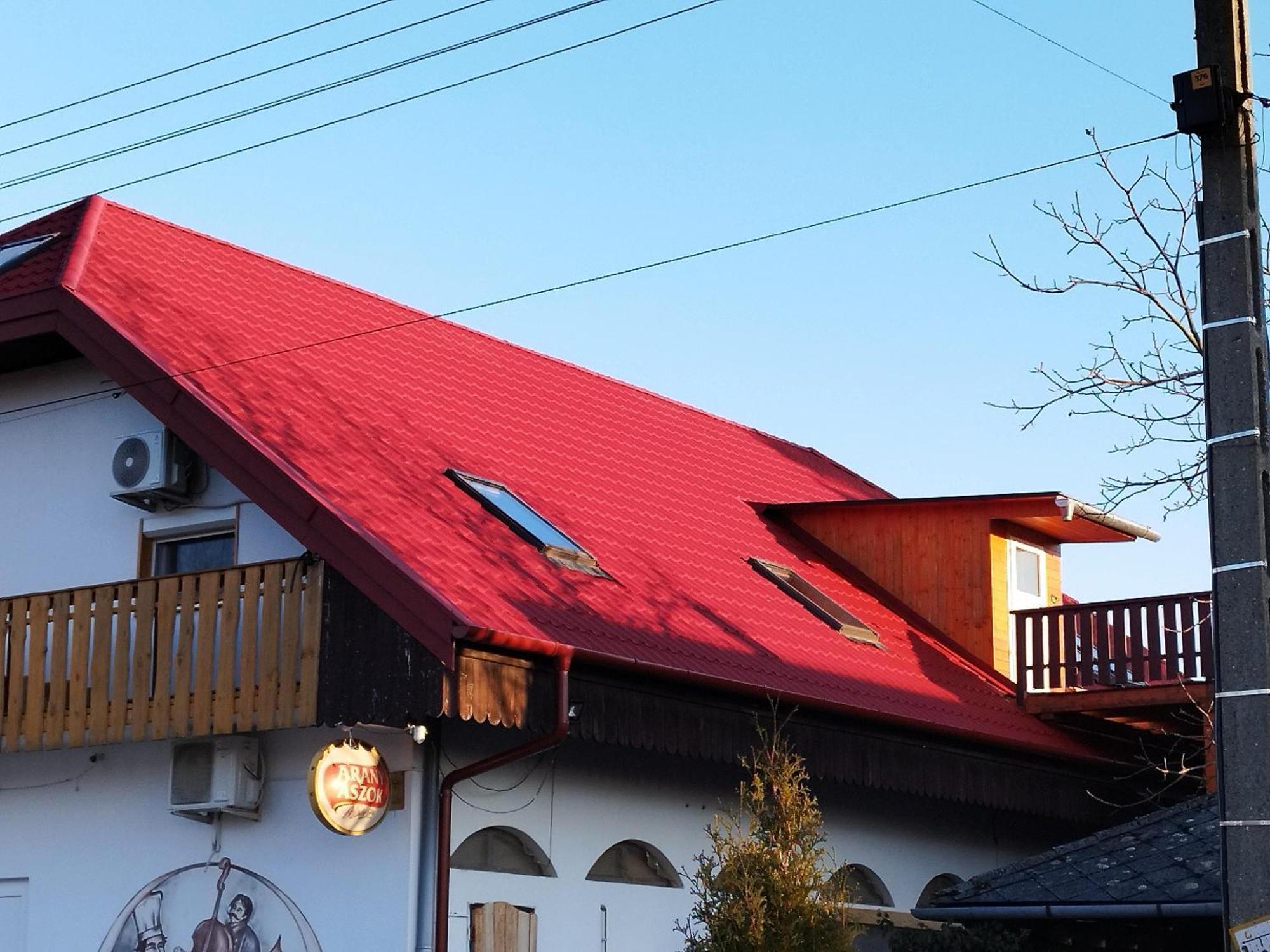 Margareta Etterem Es Vendeghaz Gasthaus Balatonbereny Exterior photo